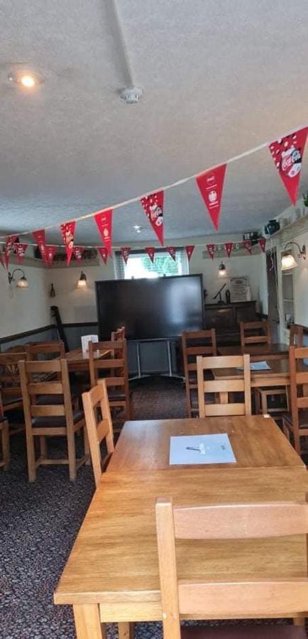 Foulridge The Hare & Hounds Inn מראה חיצוני תמונה