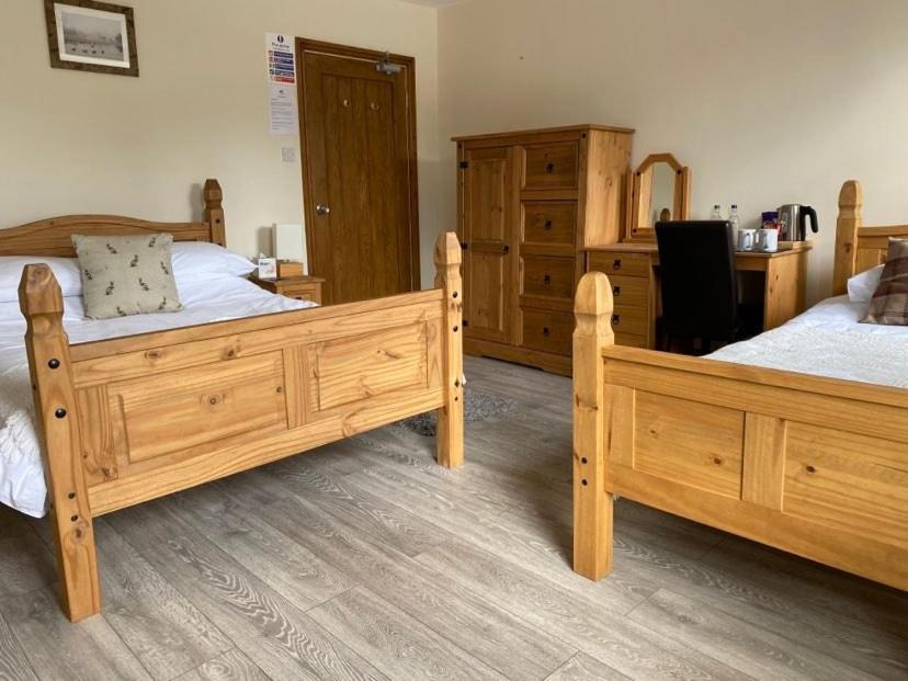 Foulridge The Hare & Hounds Inn מראה חיצוני תמונה